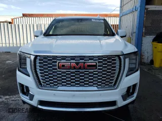 2023 GMC Yukon XL Denali with VIN 1GKS2JKL2PR358050, listed as a Copart auction lot 50726145 with 39,680 mi miles and Clean Title. Bid and sale history available at carsss.com. Image 5.