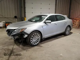 2013 Lincoln MKS z VIN 1LNHL9EK1DG616596, wystawiony jako Copart lot #50942305 z przebiegiem 103 309 mil mil oraz Szkoda całkowita • Salvage title. Historia ofert i sprzedaży dostępna na DreamBid. Obrazek 1.