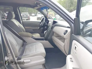 2010 Honda Pilot LX z VIN 5FNYF3H27AB009581, wystawiony jako IAAI lot #42483262 z przebiegiem 201 962 mil mil oraz . Historia ofert i sprzedaży dostępna na DreamBid. Obrazek 5.