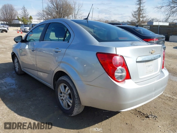 2014 Chevrolet Sonic LT с VIN 1G1JC5SH4E4152805, выставлен на аукционе IAAI как лот 41923555 с пробегом 180 068 миль миль и . История ставок и продаж доступна на DreamBid. Изображение 3.