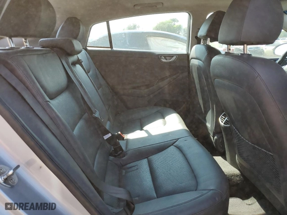 2020 Hyundai Ioniq Electric Limited with VIN KMHC85LJ8LU061998, listed as a Copart auction lot 67935414 with 39,404 mi miles and Salvage Title. Bid and sale history available at carsss.com. Image 10.