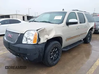 2011 GMC Yukon XL SLT with VIN 1GKS1KE01BR160725, listed as a IAAI auction lot 41587693 with 302,661 mi miles and . Bid and sale history available at carsss.com. Image 21.