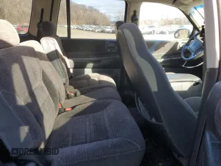 2002 Dodge Durango SLT z VIN 1B4HS48N32F220413, wystawiony jako Copart lot #41641555 z przebiegiem 157 194 mil mil oraz Szkoda całkowita • Salvage title. Historia ofert i sprzedaży dostępna na DreamBid. Obrazek 11.