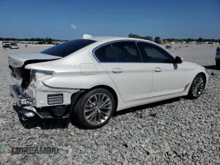 2023 BMW 5 Series 530i z VIN WBA53BH08PCL91059, wystawiony jako Copart lot #54040345 z przebiegiem 7 451 mil mil oraz Szkoda całkowita • Salvage title. Historia ofert i sprzedaży dostępna na DreamBid. Obrazek 3.