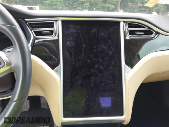 2016 Tesla Model S 70 with VIN 5YJSA1E11GF132984, listed as a IAAI auction lot 42428634 with Not provided miles and . Bid and sale history available at DreamBid. Image 17.