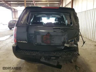 2008 GMC Yukon Denali with VIN 1GKFK63868J131422, listed as a Copart auction lot 77600024 with 177,198 mi miles and Salvage Title. Bid and sale history available at carsss.com. Image 6.