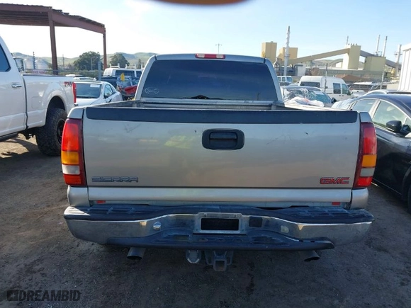 2000 GMC New Sierra 1500 SLE with VIN 2GTEC19T6Y1235115, listed as a IAAI auction lot 41503849 with NaN miles. Bid and sale history available at carsss.com. Image 16.