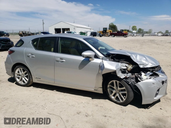 2014 Lexus CT 200h z VIN JTHKD5BH5E2194001, wystawiony jako Copart lot #55929535 z przebiegiem 147 802 mil mil oraz Szkody całkowita. Historia ofert i sprzedaży dostępna na DreamBid. Obrazek 4.