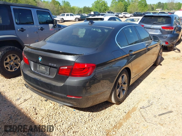 2013 BMW 5 Series 528i with VIN WBAXG5C5XDD233300, listed as a IAAI auction lot 41996457 with 91,899 mi miles and . Bid and sale history available at carsss.com. Image 4.