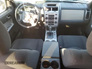 2009 Mercury Mariner with VIN 4M2CU91739KJ17228, listed as a Copart auction lot 88493725 with 167,683 mi miles and Salvage Title. Bid and sale history available at carsss.com. Image 8.