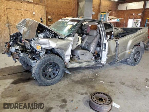 2003 GMC Sierra Denali z VIN 2GTFK69U531264188, wystawiony jako Copart lot #70624354 z przebiegiem Nie podano mil oraz Szkoda całkowita • Salvage title. Historia ofert i sprzedaży dostępna na DreamBid. Obrazek 1.