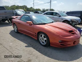 2002 Pontiac Firebird Formula z VIN 2G2FV22G822142457, wystawiony jako Copart lot #68560164 z przebiegiem 134 506 mil mil oraz Szkoda całkowita • Salvage title. Historia ofert i sprzedaży dostępna na DreamBid. Obrazek 4.