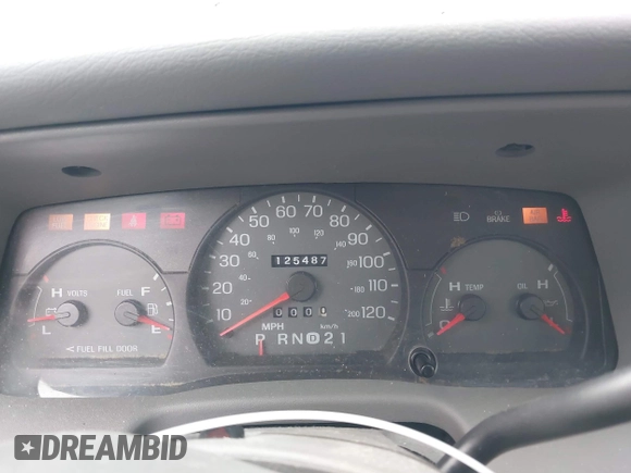 2001 Mercury Grand Marquis GS z VIN 2MEFM74W91X618246, wystawiony jako IAAI lot #42226130 z przebiegiem 125 487 mil mil oraz . Historia ofert i sprzedaży dostępna na DreamBid. Obrazek 7.