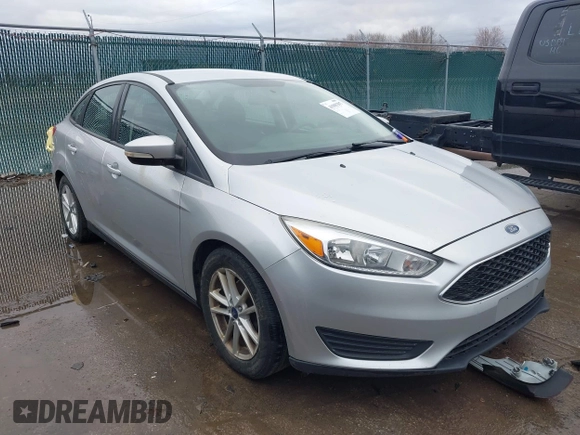 2016 Ford Focus SE with VIN 1FADP3F28GL386303, listed as a IAAI auction lot 41905397 with 158,112 mi miles. Bid and sale history available at carsss.com. Image 1.