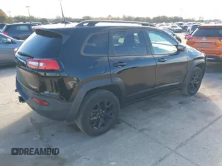 2018 Jeep Cherokee Trailhawk with VIN 1C4PJMBX3JD546332, listed as a IAAI auction lot 41269245 with 88,466 mi miles. Bid and sale history available at carsss.com. Image 4.