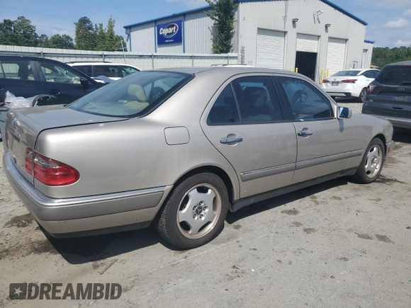1997 Mercedes-Benz E 320 with VIN WDBJF72F0VA262484, listed as a Copart auction lot 54346945 with 145,352 mi miles and Salvage Title. Bid and sale history available at DreamBid. Image 3.