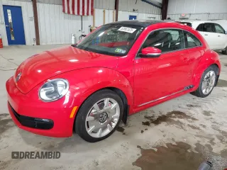 2013 Volkswagen Beetle 2.5L with VIN 3VWJP7AT9DM604597, listed as a Copart auction lot 53862525 with 137,599 mi miles and Clean Title. Bid and sale history available at DreamBid. Image 1.