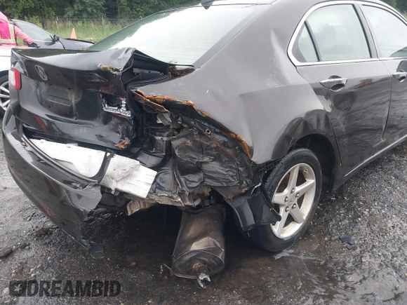2010 Acura TSX with VIN JH4CU2F6XAC001938, listed as a IAAI auction lot 42647876 with 180,634 mi miles and . Bid and sale history available at DreamBid. Image 6.