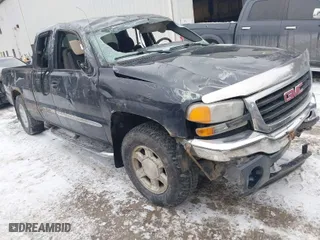 2006 GMC Sierra 1500 SLE1 with VIN 1GTEK19B16Z182905, listed as a IAAI auction lot 41427216 with 310,766 mi miles. Bid and sale history available at carsss.com. Image 1.