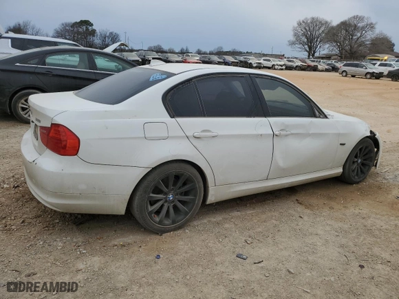2011 BMW 3 Series 328i with VIN WBAPH7C5XBE677034, listed as a Copart auction lot 47585685 with 0 mi miles and Salvage Title. Bid and sale history available at carsss.com. Image 3.