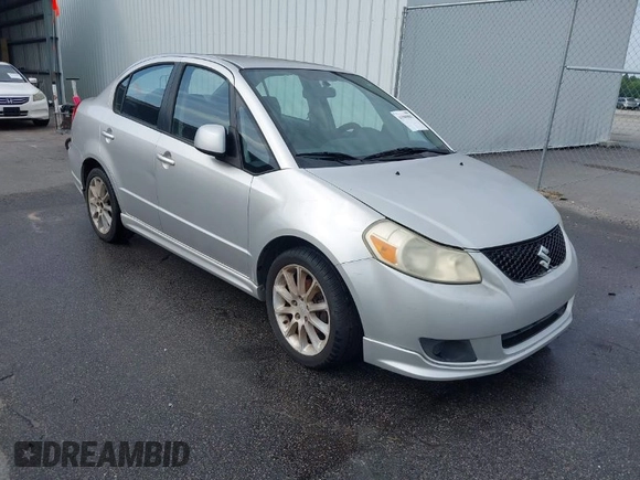 2008 Suzuki SX4 Convenience Pkg with VIN JS2YC415X85101496, listed as a IAAI auction lot 41989802 with 265,101 mi miles. Bid and sale history available at carsss.com. Image 1.
