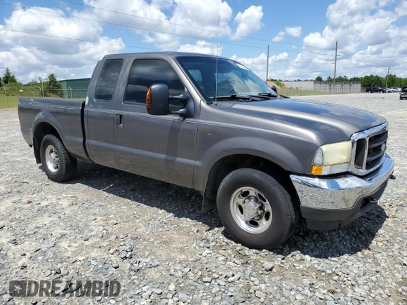 2004 Ford Super Duty F-250 XL with VIN 1FTNX20L24EB98046, listed as a Copart auction lot 51931954 with 267,436 mi miles and Salvage Title. Bid and sale history available at carsss.com. Image 4.