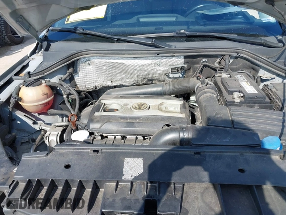 2013 Volkswagen Tiguan SE with VIN WVGAV7AX4DW545658, listed as a IAAI auction lot 41523168 with 188,729 mi miles and . Bid and sale history available at DreamBid. Image 10.