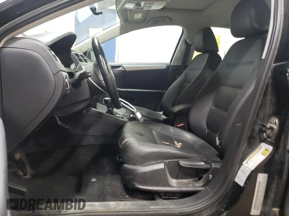 2011 Volkswagen Jetta TDI with VIN 3VWLL7AJXBM093417, listed as a Copart auction lot 57710435 with 104,484 mi miles and Clean title. Bid and sale history available at DreamBid. Image 7.