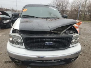 2002 Ford F-150 XLT with VIN 1FTRW08LX2KC11914, listed as a Copart auction lot 48461265 with 0 mi miles and Salvage Title. Bid and sale history available at carsss.com. Image 5.