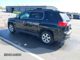 2015 GMC Terrain SLE z VIN 2GKALREK5F6400263, wystawiony jako IAAI lot #42110515 z przebiegiem 174 064 mil mil oraz . Historia ofert i sprzedaży dostępna na DreamBid. Obrazek 3.