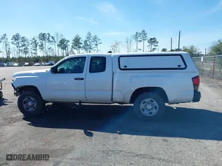 2018 Toyota Tacoma SR with VIN 5TFRX5GNXJX117613, listed as a IAAI auction lot 41630248 with 113,339 mi miles. Bid and sale history available at carsss.com. Image 14.