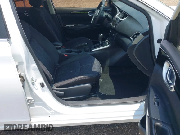 2017 Nissan Sentra SR z VIN 3N1AB7AP4HY249697, wystawiony jako IAAI lot #42332993 z przebiegiem 91 554 mil mil oraz . Historia ofert i sprzedaży dostępna na DreamBid. Obrazek 5.