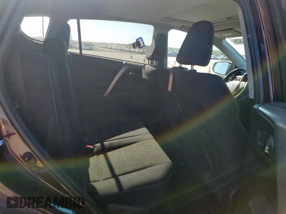 2018 Toyota RAV4 XLE with VIN 2T3WFREVXJW457073, listed as a Copart auction lot 62339635 with 75,321 mi miles and Salvage title. Bid and sale history available at DreamBid. Image 11.