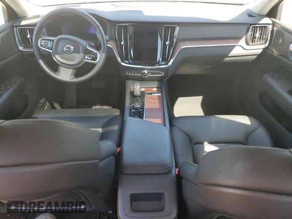 2024 Volvo S60 Plus Dark Theme z VIN 7JRL12FL4RG300900, wystawiony jako Copart lot #54564055 z przebiegiem Nie podano mil oraz Czysty tytuł • Clean title. Historia ofert i sprzedaży dostępna na DreamBid. Obrazek 8.