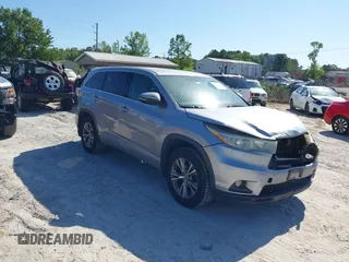 2015 Toyota Highlander LE z VIN 5TDBKRFH2FS194962, wystawiony jako IAAI lot #42128104 z przebiegiem 193 157 mil mil oraz . Historia ofert i sprzedaży dostępna na DreamBid. Obrazek 1.