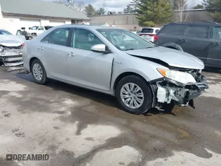 2012 Toyota Camry Hybrid XLE with VIN 4T1BD1FK2CU015202, listed as a IAAI auction lot 41662129 with 170,819 mi miles. Bid and sale history available at carsss.com. Image 1.