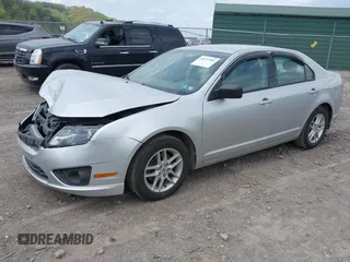 2012 Ford Fusion S with VIN 3FAHP0GA3CR127140, listed as a IAAI auction lot 42127986 with 83,447 mi miles and . Bid and sale history available at carsss.com. Image 2.