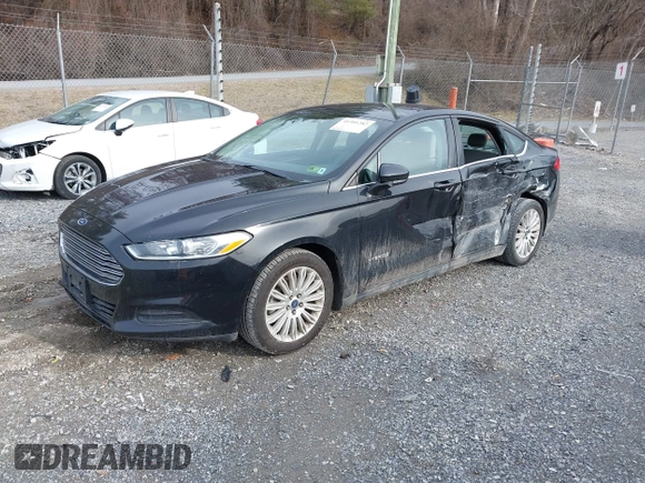 2015 Ford Fusion S Hybrid with VIN 3FA6P0UU8FR283233, listed as a IAAI auction lot 41501282 with 190,809 mi miles. Bid and sale history available at carsss.com. Image 18.