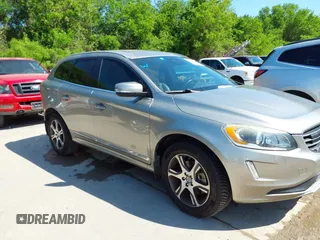 2015 Volvo XC60 T6 Drive-E Platinum с VIN YV449MDM8F2664536, выставлен на аукционе IAAI как лот 42037988 с пробегом 126 550 миль миль и . История ставок и продаж доступна на DreamBid. Изображение 13.