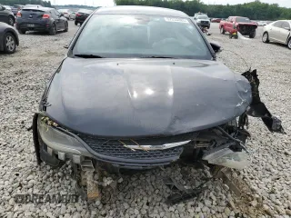 2016 Chrysler 200 S z VIN 1C3CCCBB9GN133054, wystawiony jako Copart lot #57233885 z przebiegiem Nie podano mil oraz Szkoda całkowita • Salvage title. Historia ofert i sprzedaży dostępna na DreamBid. Obrazek 5.