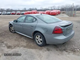 2007 Pontiac Grand Prix with VIN 2G2WP552371221110, listed as a IAAI auction lot 42011006 with 274,300 mi miles. Bid and sale history available at carsss.com. Image 3.