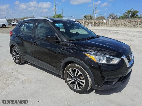 2020 Nissan Kicks SV with VIN 3N1CP5CV0LL549446, listed as a Copart auction lot 54381605 with 104,566 mi miles and Clean Title. Bid and sale history available at carsss.com. Image 4.