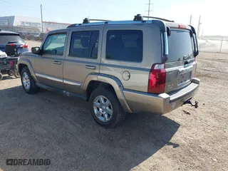 2006 Jeep Commander Limited with VIN 1J8HG58N76C144821, listed as a IAAI auction lot 42010785 with 175,306 mi miles. Bid and sale history available at carsss.com. Image 3.