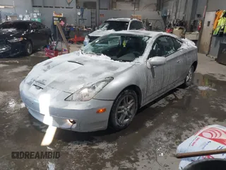 2001 Toyota Celica GT with VIN JTDDR32T110100240, listed as a IAAI auction lot 41367938 with 242,521 mi miles. Bid and sale history available at carsss.com. Image 2.