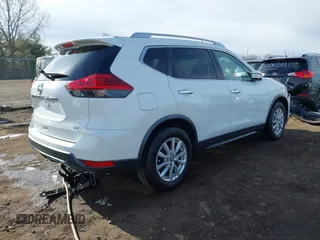 2017 Nissan Rogue SV with VIN KNMAT2MT7HP601954, listed as a IAAI auction lot 41865794 with 136,280 mi miles. Bid and sale history available at carsss.com. Image 4.