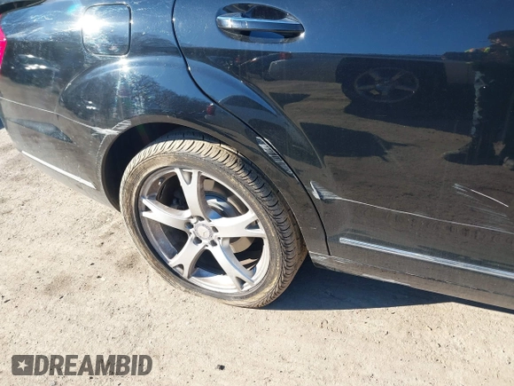 2013 Mercedes-Benz S 550 with VIN WDDNG9EB3DA499477, listed as a IAAI auction lot 41590018 with 64,547 mi miles and . Bid and sale history available at DreamBid. Image 20.