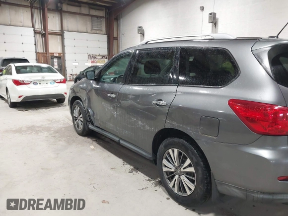 2017 Nissan Pathfinder SL with VIN 5N1DR2MM2HC622055, listed as a IAAI auction lot 41979816 with 123,355 mi miles. Bid and sale history available at carsss.com. Image 17.