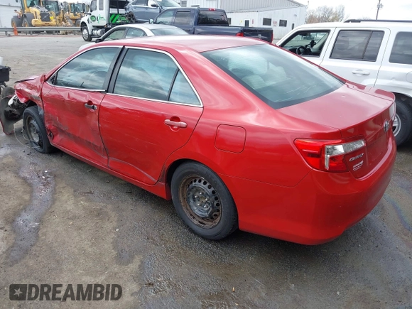 2012 Toyota Camry L with VIN 4T1BF1FK0CU613086, listed as a IAAI auction lot 41846781 with 236,654 mi miles. Bid and sale history available at carsss.com. Image 3.