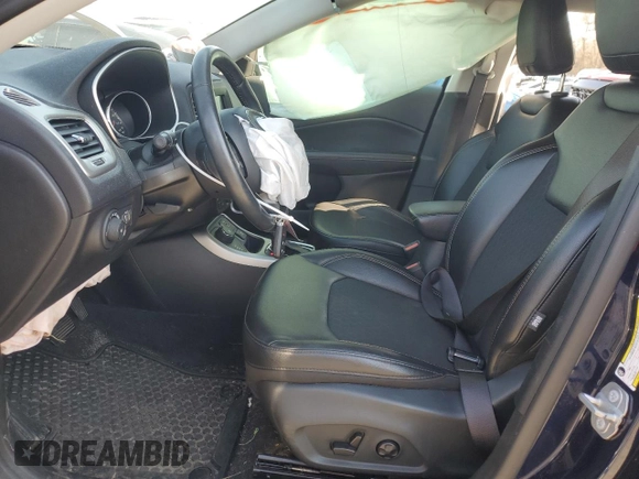 2019 Jeep Compass Latitude with VIN 3C4NJDBB2KT697055, listed as a Copart auction lot 48926585 with 31,892 mi miles and Salvage Title. Bid and sale history available at carsss.com. Image 7.