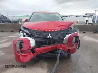 2023 Mitsubishi Outlander ES z VIN JA4J3TA87PZ027620, wystawiony jako IAAI lot #41900551 z przebiegiem 46 477 mil mil oraz . Historia ofert i sprzedaży dostępna na DreamBid. Obrazek 11.